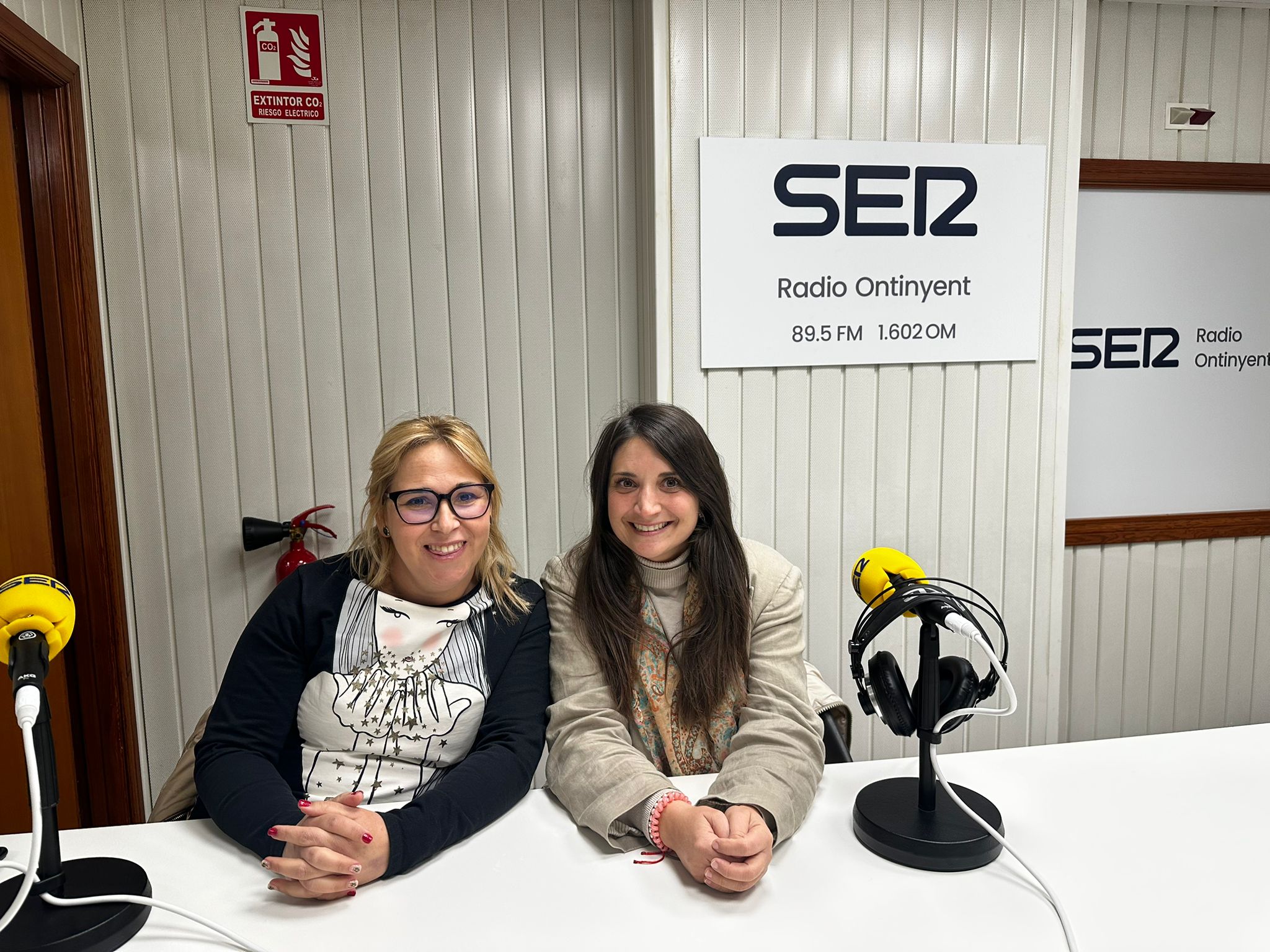 Dos maestras de Ontinyent conquistan el mundo editorial con un libro que transforma las matemáticas infantiles