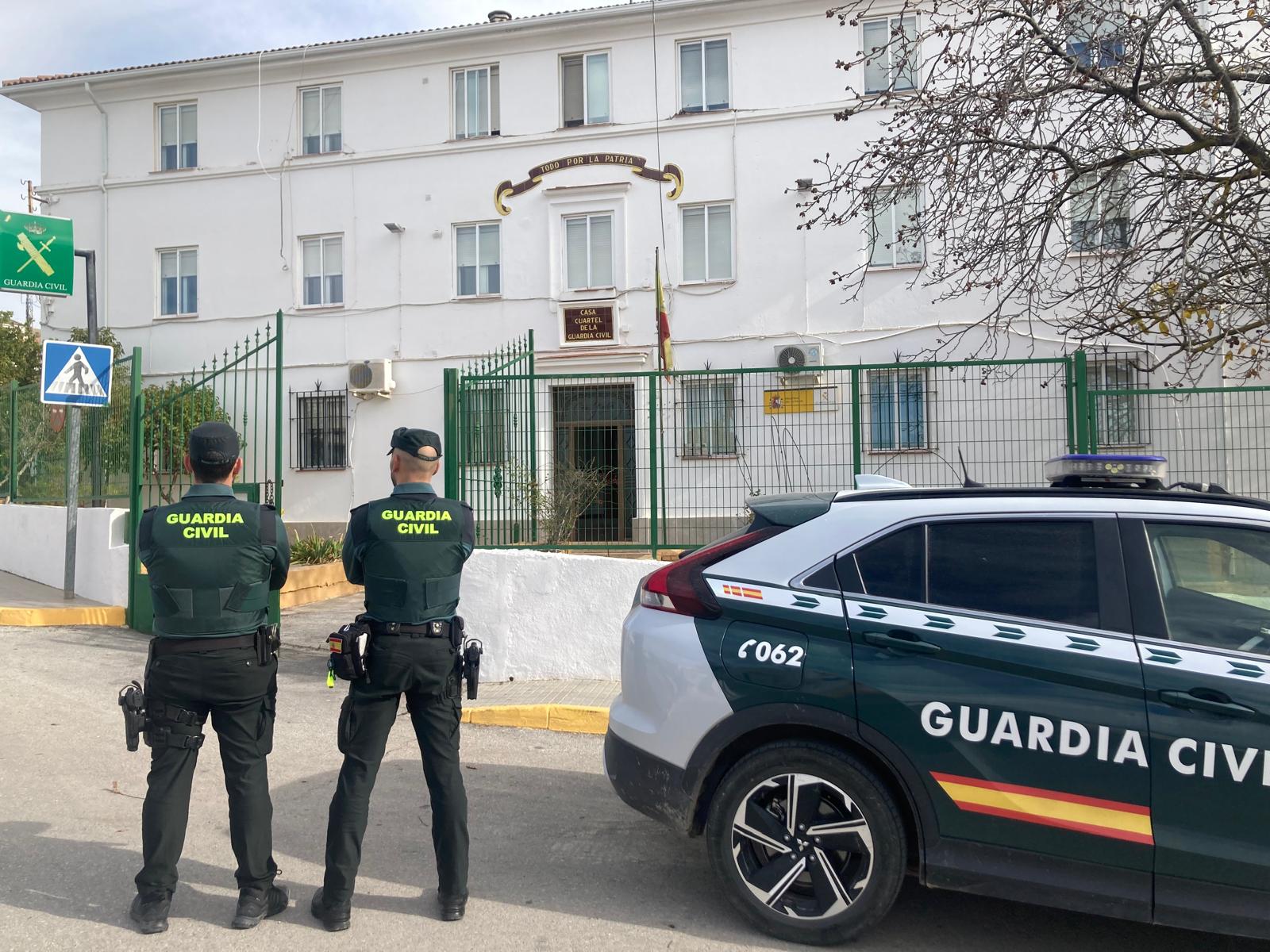 La Guardia Civil detiene al responsable del robo de joyas e instrumentos musicales en Quatretonda